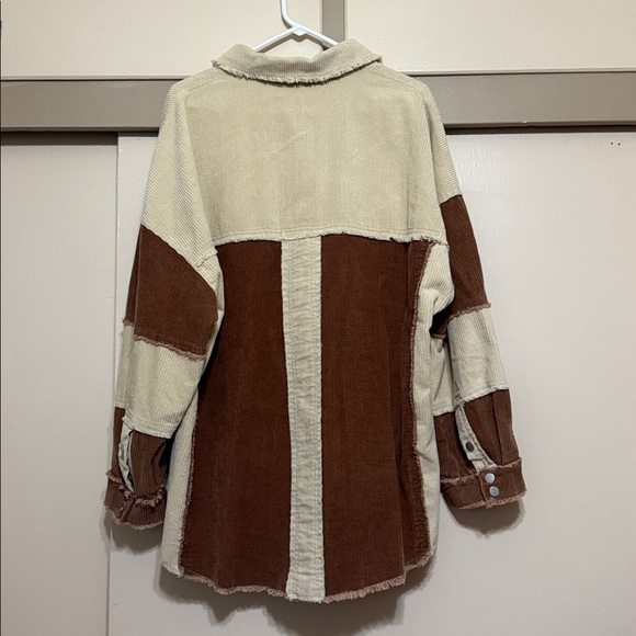 Bibi Shacket - Picture 2 of 6